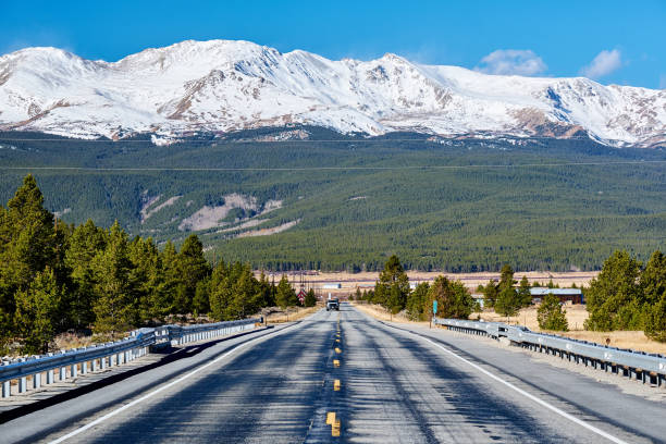 istock Highway in Colorado Rocky Mountains 1007997258