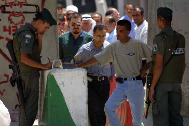 kuvapankkikuvat ja rojaltivapaat kuvat aiheesta israelin tarkastuspiste, jerusalem - palestine liberation organization