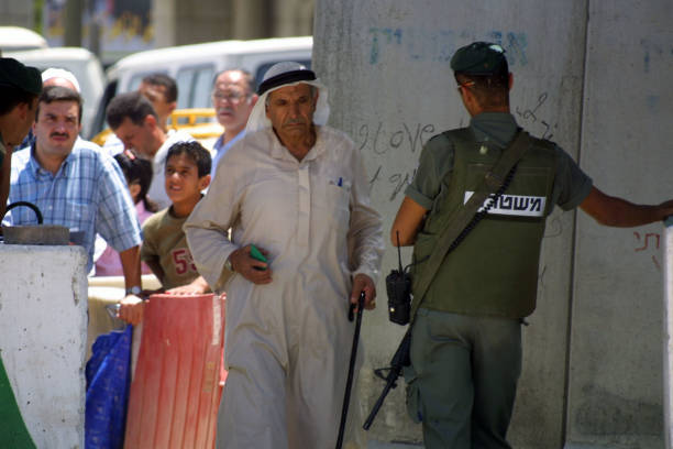 kuvapankkikuvat ja rojaltivapaat kuvat aiheesta israelin tarkastuspiste, jerusalem - palestine liberation organization