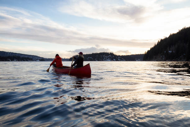 istock Canoeing in Deep Cove, Vancouver 1008176990