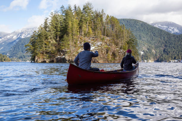 istock Canoeing in Deep Cove, Vancouver 1008177210