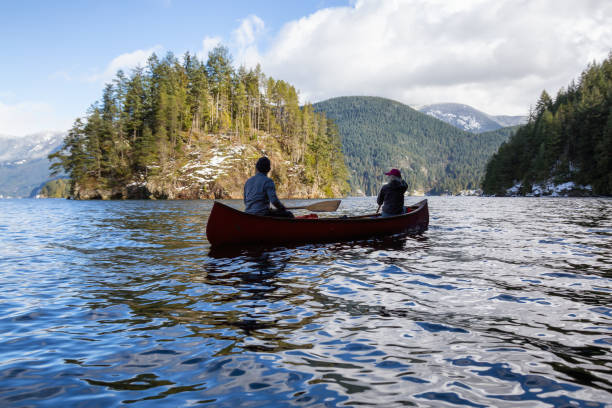 istock Canoeing in Deep Cove, Vancouver 1008177280