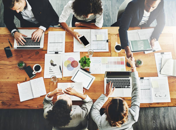 istock Connected to all that's big in business 1008207340