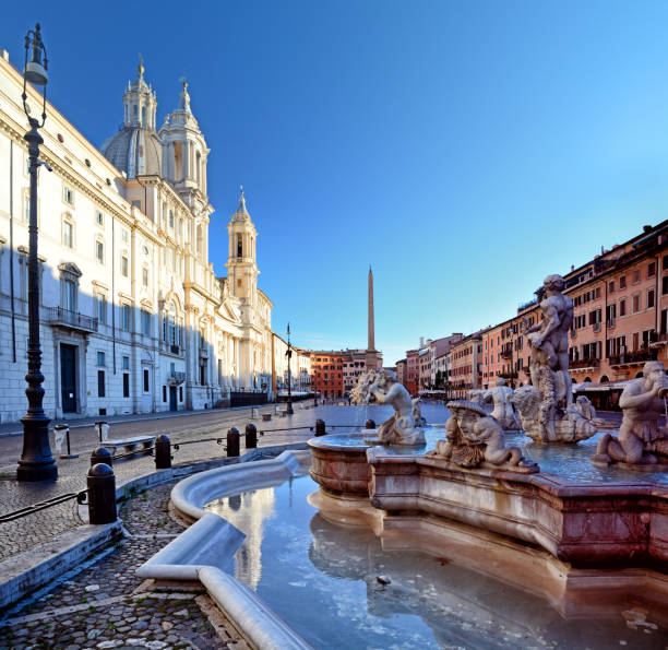 istock Piazza Navona at sunrise, Rome 1008287948