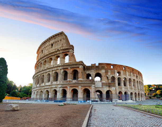 istock Colosseum at sunrise, Rome 1008291036