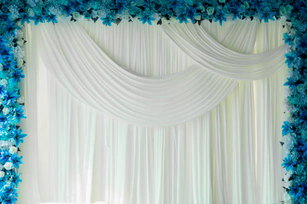 istock Bouquet, Event, Flower, Holiday - Event, Vase 1008366918