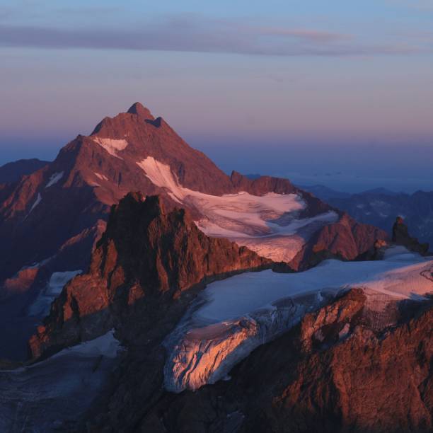 istock Fleckistock and Stucklistock just before sunset. View from mount Titlis. 1008375904