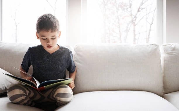 dia da antera, uma outra história para ser lida - kid reading - fotografias e filmes do acervo