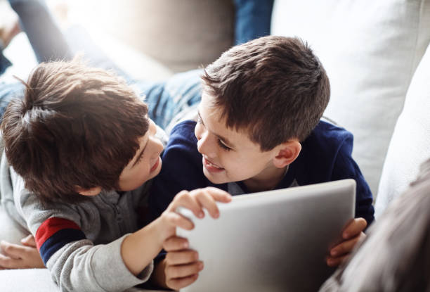 istock Growing up in a world of apps 1008385898