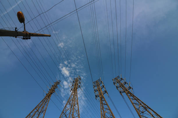 istock Electricity transmission towers 1008439562