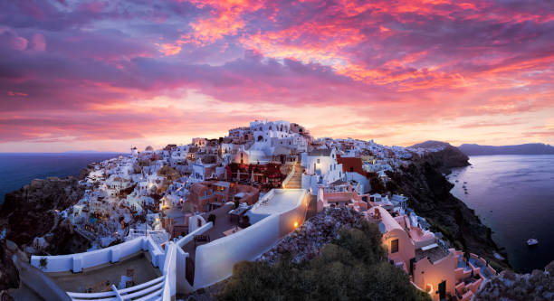 istock Oia in Santorini at a beautiful sunrise 1008487820