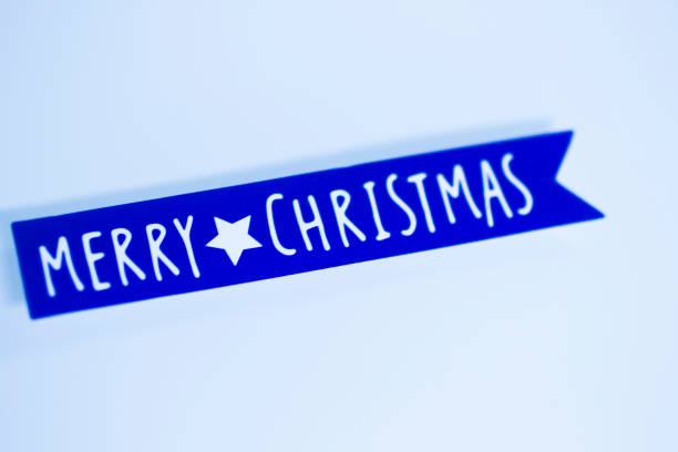 istock Merry Christmas seasonal Xmas greetings message tag. 1008537428