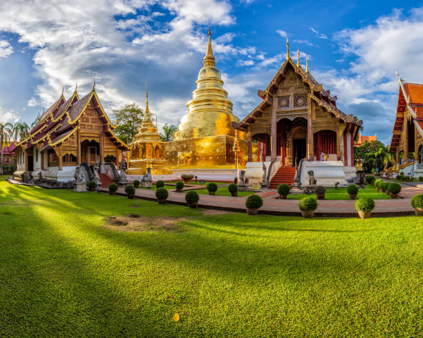 wat phra sing tempel in chiang mai province - wat phra sing stock-fotos und bilder