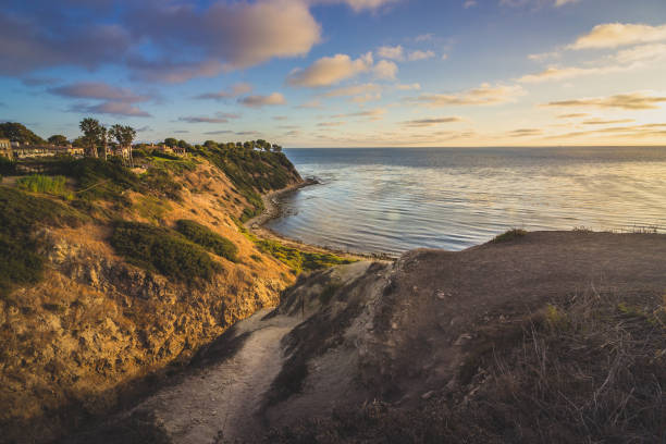 istock Lunada Bay at Sunset 1008848750