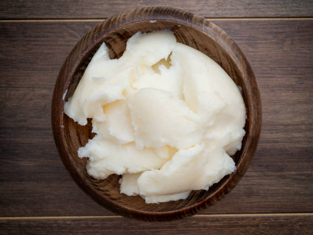 소박한 어두운 배경에 그릇에 라 드 - butter dairy product fat food 뉴스 사진 이미지