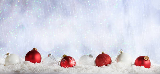 istock White and red Christmas balls 1008898342