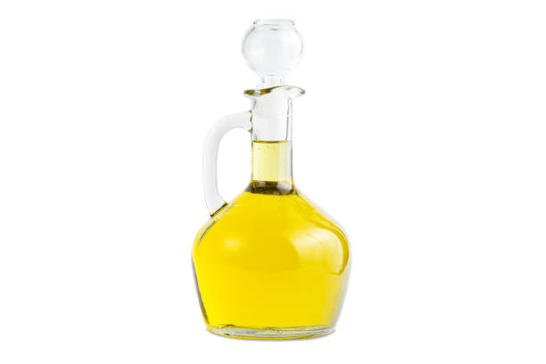 garrafa de azeite de oliva extravirgem - cooking oil extra virgin olive oil olive oil bottle - fotografias e filmes do acervo