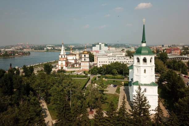 vista aérea da igreja em nome do salvador da imagem sagrada em irkutsk - siberia russia russian orthodox orthodox church - fotografias e filmes do acervo