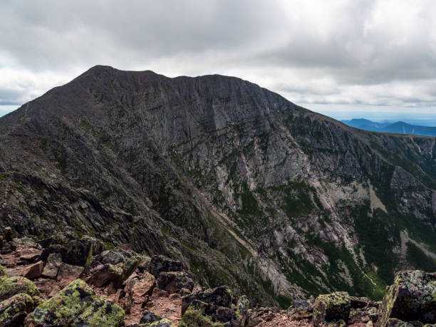 Mountain Ridge, Summit View, Baxter Peak and Knife's Edge, Katahdin, Maine A view of Baxter Peak and the Knife's Edge from a summit in Baxter State Park, Maine. mauer park stock pictures, royalty-free photos & images