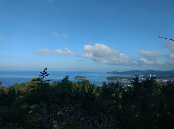istock Beautiful view over the sea 1009111434