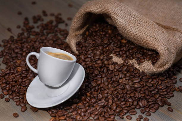 istock splashing cup of coffee 1009137634