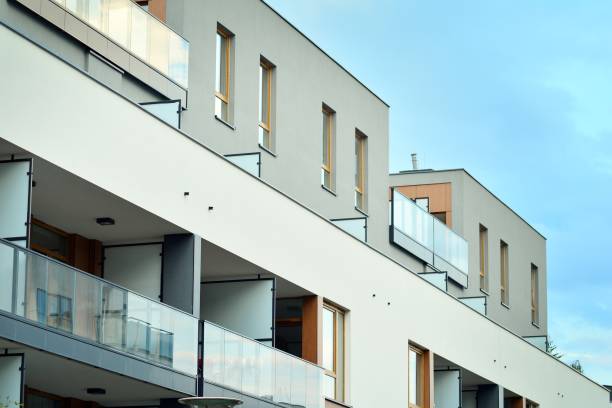 istock Facade of a modern apartment building 1009147984