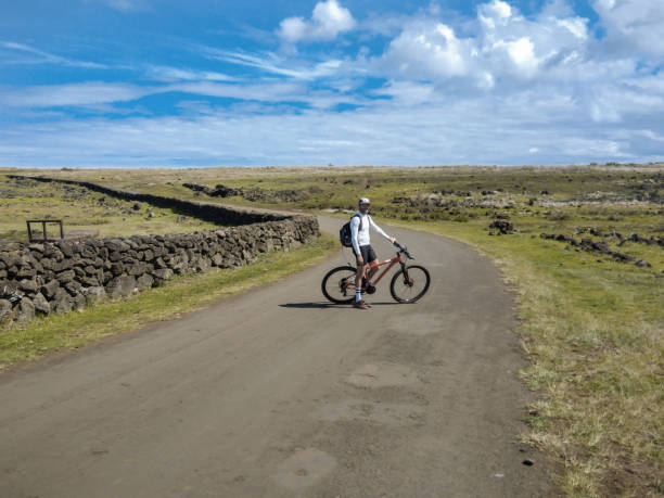 istock cyclist on the highway 1009152224
