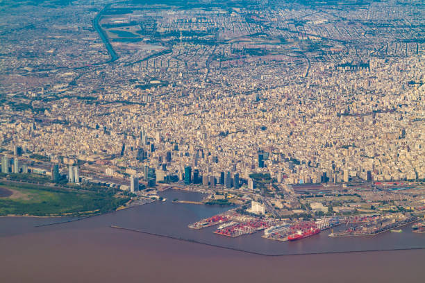 istock skyline of BuenosAires 1009200518