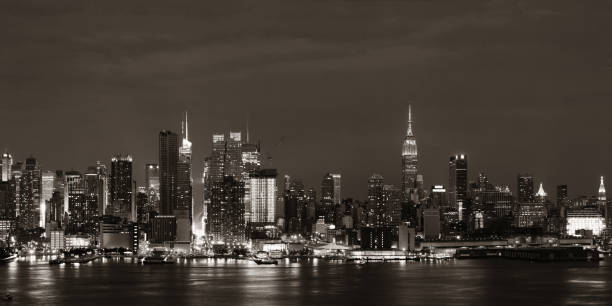 istock Manhattan midtown skyline at night 1009299368