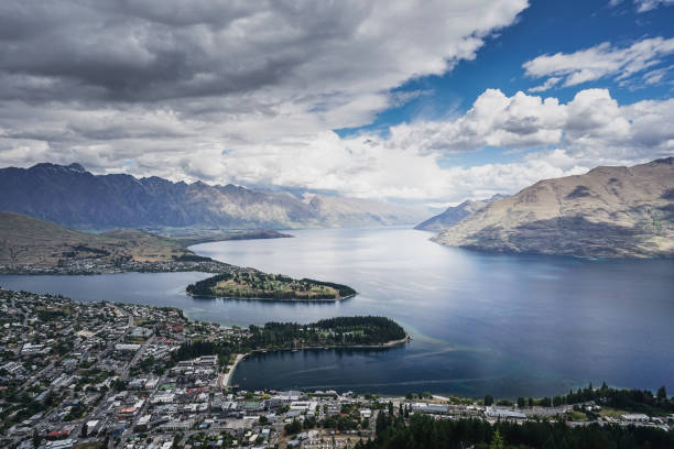 istock Queenstown, New Zealand 1009340124