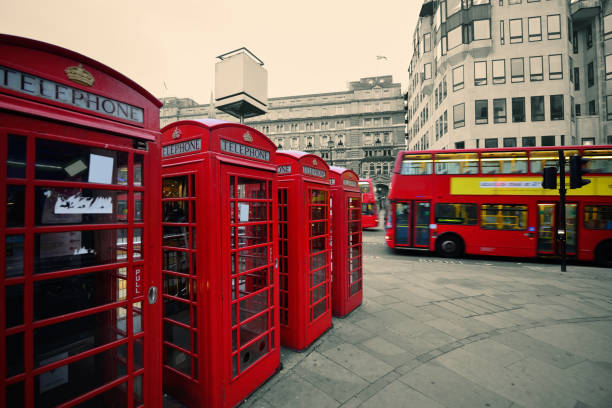 istock London Telephone box bus 1009404054