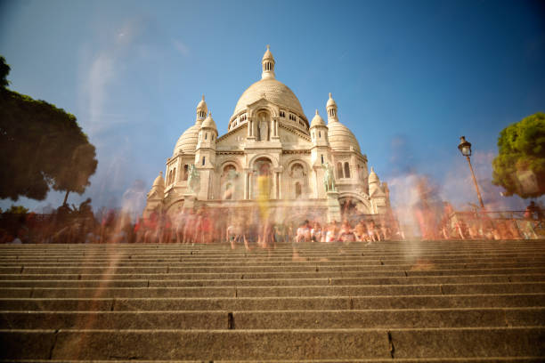istock Sacre Coeur tourists spot. 1009425014