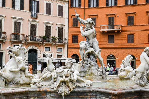 fontana del nettuno (fonte de neptuno), piazza navona, roma, itália - piazza del nettuno - fotografias e filmes do acervo