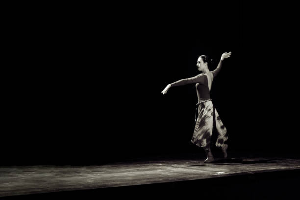 istock Middle aged woman dancing ballet 1009445144