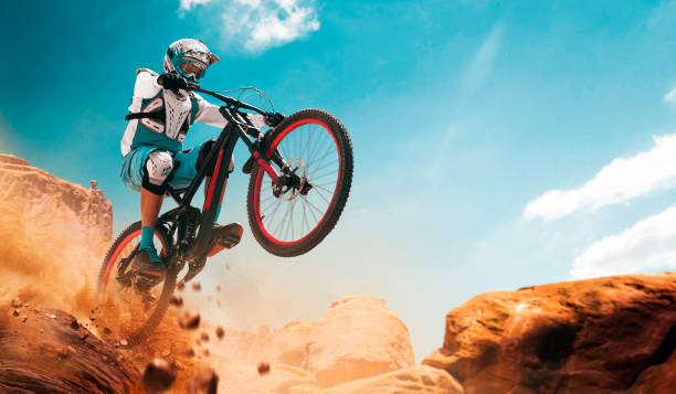 istock Cyclist riding a bicycle. Downhill. 1009551600