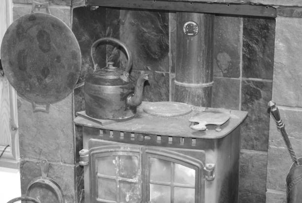 istock Kettle on a wood stove 1009554398