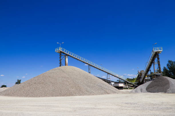istock gravel extraction, mine industry, heavy conveyors 1009587182