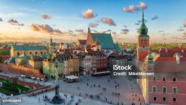 Warsaw Royal Castle And Old Town At Sunset Stock Photo - Download Image Now - Poland, Warsaw, City