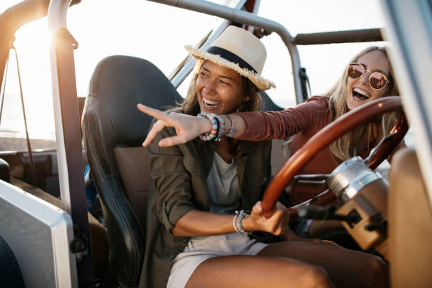 istock Girls on a holiday 1009658982
