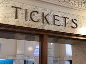 tickets-schild.jpg?b=1&s=170x170&k=20&c=pPtFjrhAKHLxX0P2KTDVc7EWgLokCiHG6R79nOzsjdU=