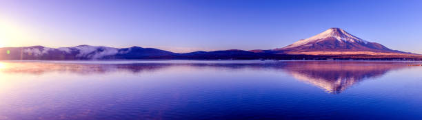 istock Mt. Fuji at dawn and Lake Yamanaka 1009787748