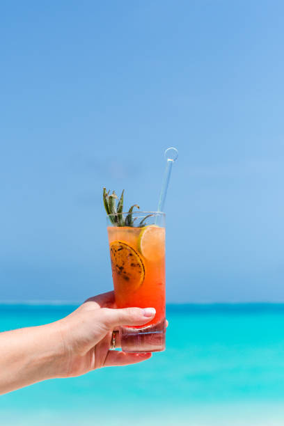 istock Refreshing Tropical Cocktails Drinks Close-Up by the beach 1009833338