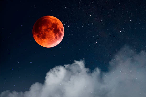 Blood moon 2018 Lunar eclipse in 2018 lunar eclipse stock pictures, royalty-free photos & images