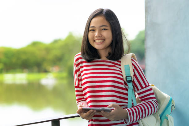 istock Asian girl 1009917104