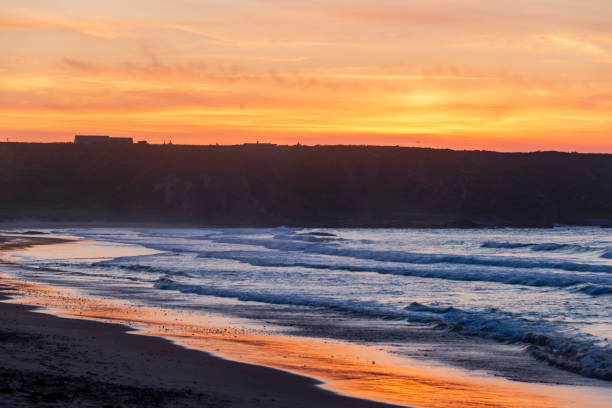 istock sunrises and sunsets over Cullen bay 1009925222