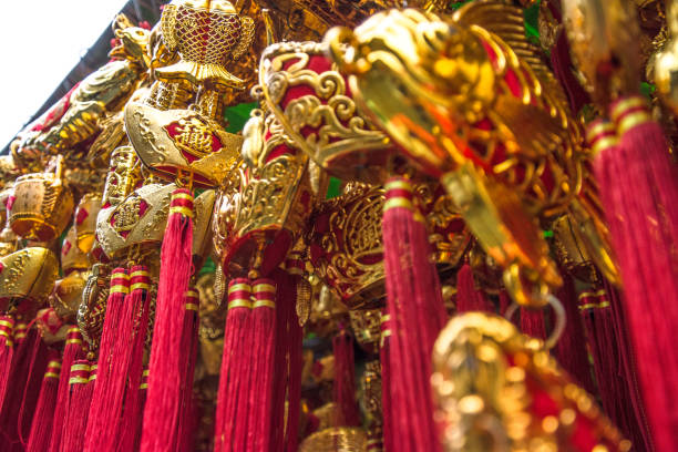 istock Chinese amulets at souvenir market. 1009937838