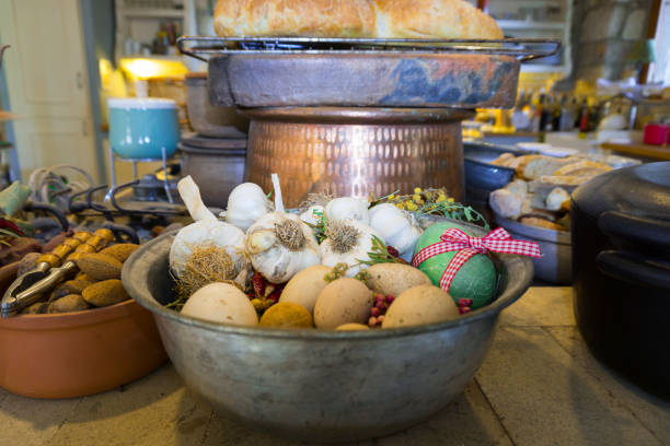 Garlics with eggs.