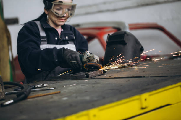 istock Strong woman on hard job 1010007114