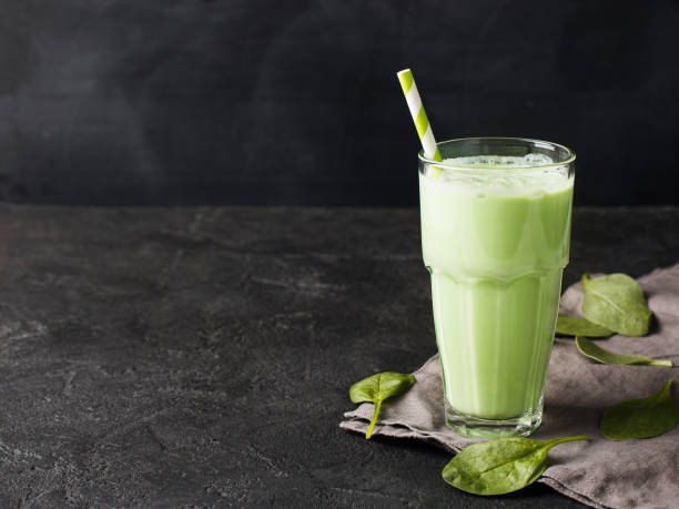 istock Spinach smoothie in glass. Clean eating 1010046040