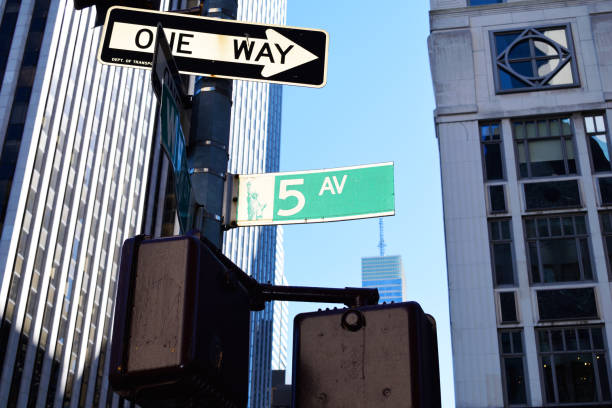 istock 5th avenue street sign 1010230790